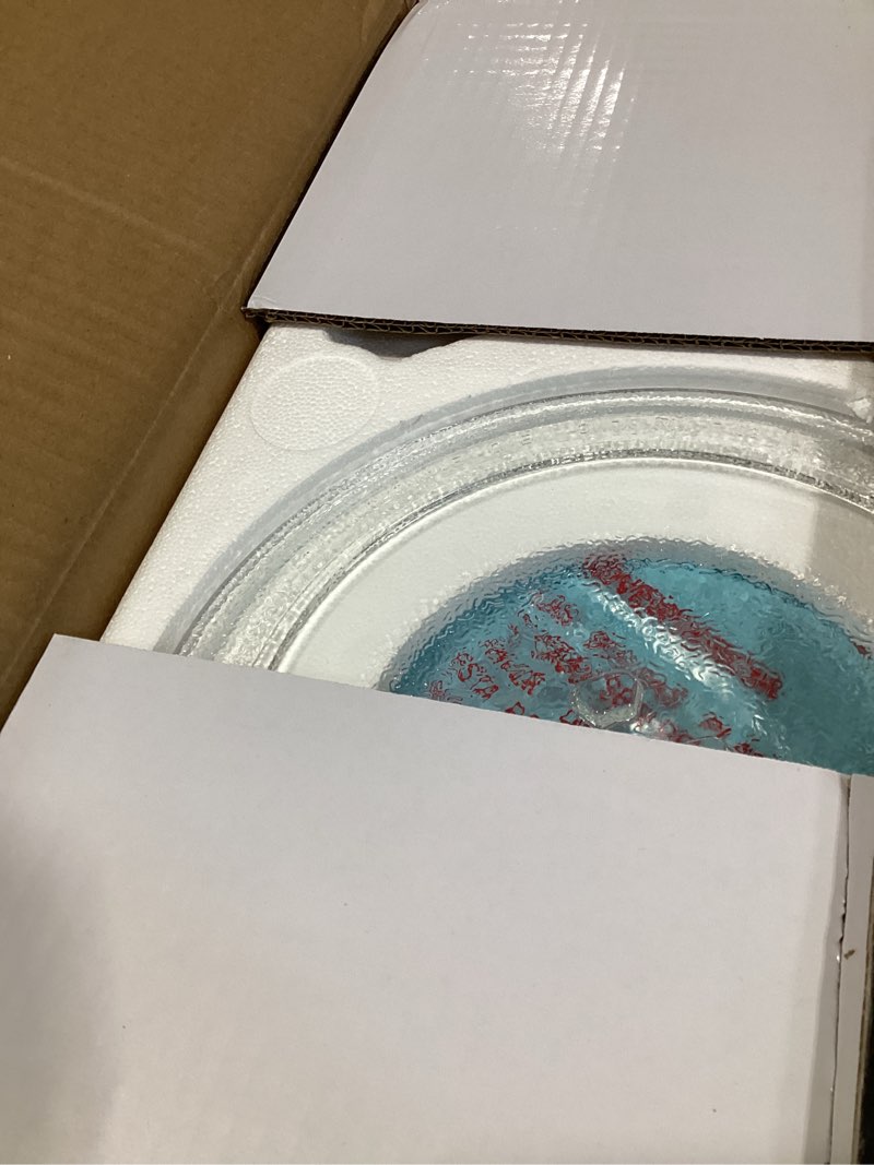 Condition photo showing New/Like New for galanz glcmka07ber-07 retro microwave oven, led lighting, pull handle design, child lock, bebop blue, 0.7 cu ft blue .7 cu ft classic microwave oven