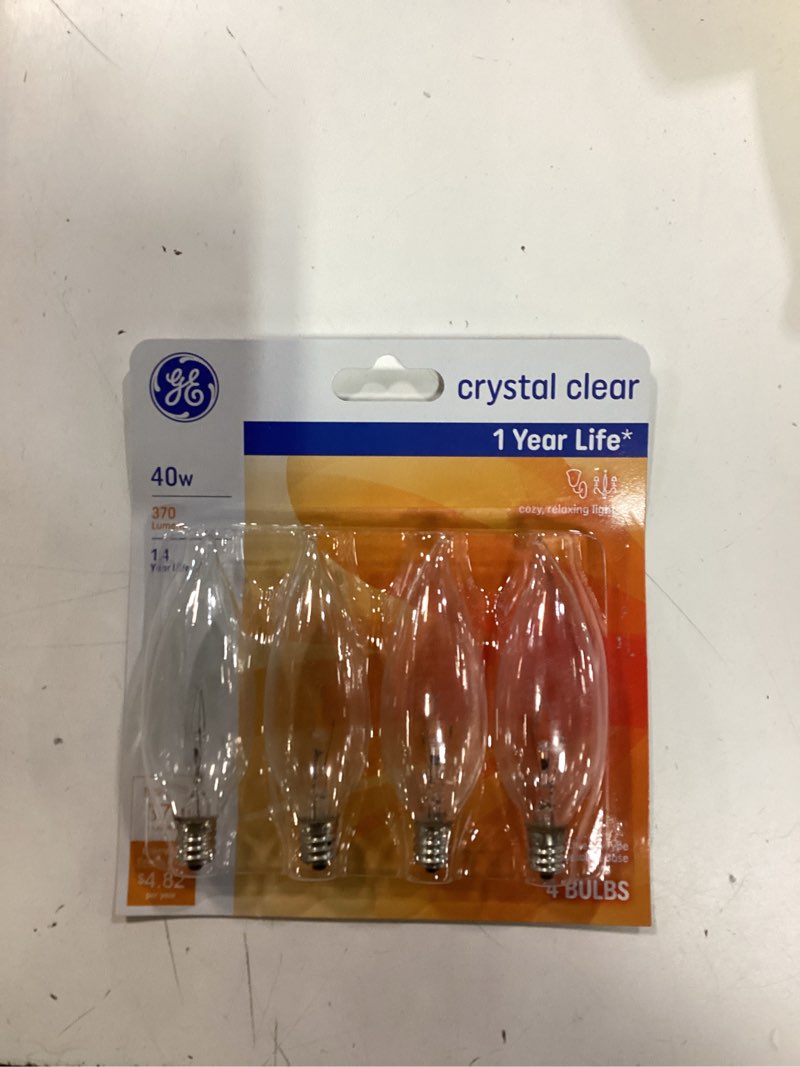 Condition photo showing New/Like New for ge crystal clear 40-watt candelabra light bulbs 4pack