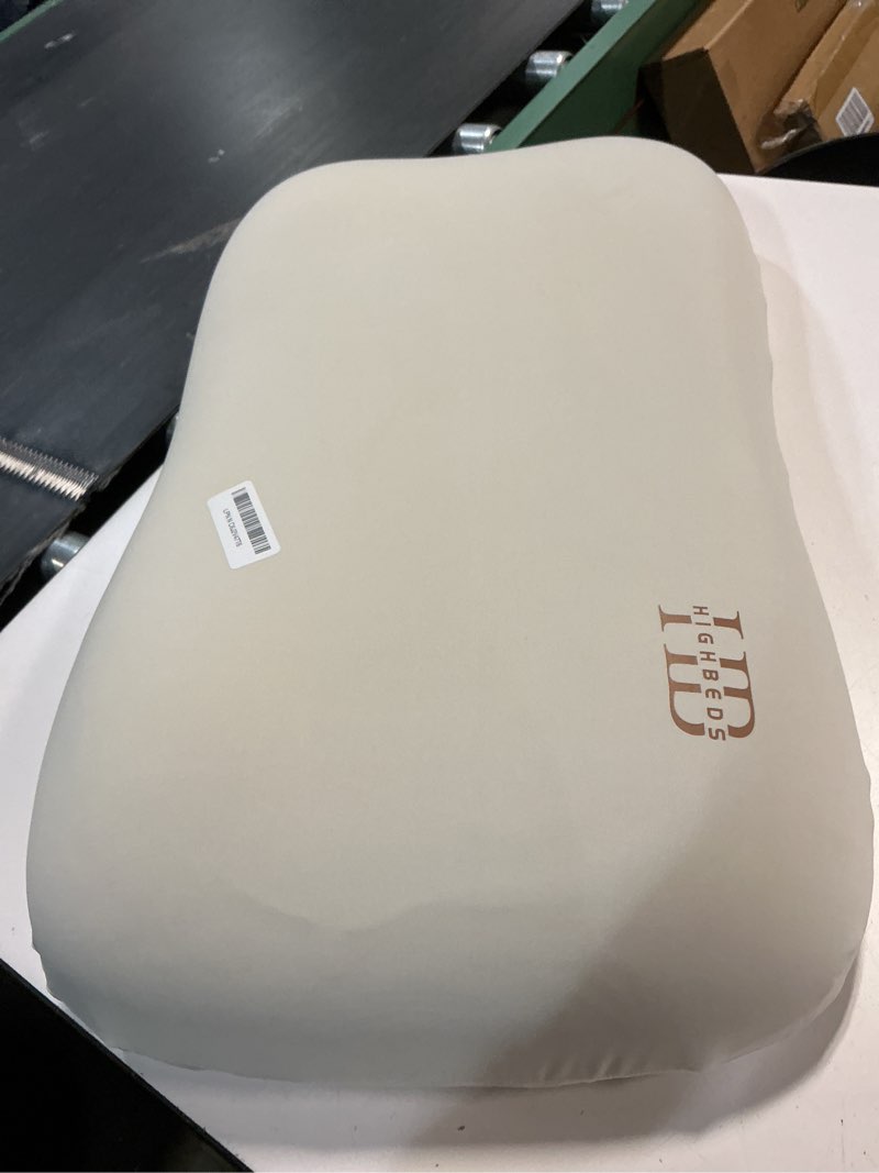https://lotting-media.assets.bidfta.com/lotting_4b72daca-9820-4be5-9ec3-37b2c2f682bf