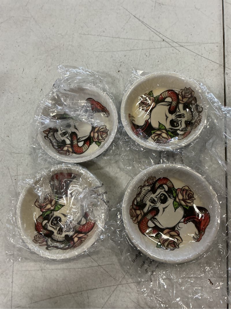 Condition photo showing New/Like New for Komodo Skull & Snake Bowl set of 4