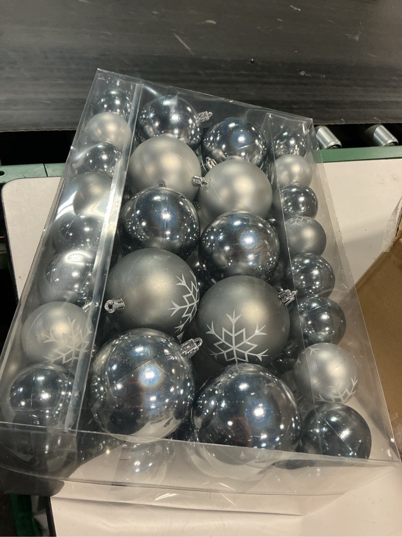 Condition photo showing Good Condition for bakaji pack of 54 christmas baubles with glossy and matte surface diameter 6 cm christmas tree decorations (silver)