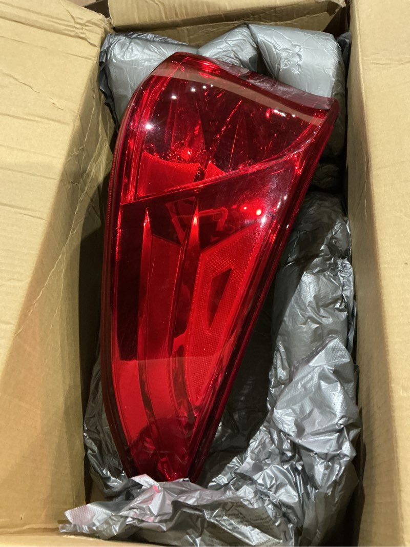 Condition photo showing As Is for 11 12 13 kia optima ex lx oem left taillight lamp assembly 92401-4c000