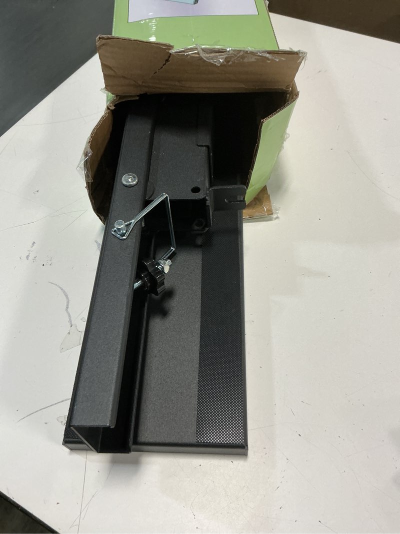 Condition photo showing Good Condition for foozet step ladder stabilizer, levelers for extension ladders, adjustable height range for single and extension ladder for stairs 9.25”-15.5”