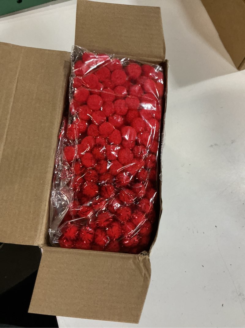 Condition photo showing New/Like New for Hollowfly 48 Sets Valentine's Day Wreath Craft Kits DIY Heart Wreath Hanging Ornaments Valentines Make Your Own Paper Craft for Valentine's Day Home Party Activities Happy Valentine‘s Day