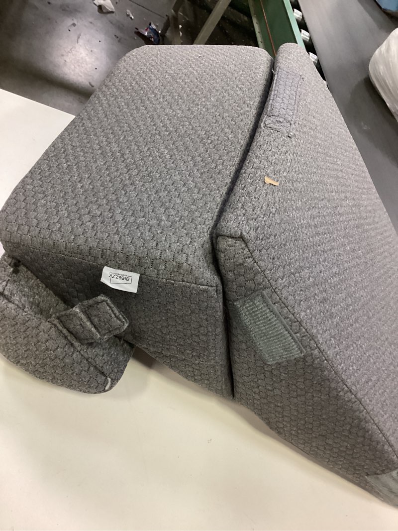 Condition photo showing Good Condition for Similar 3Pcs Wedge Pillow Set for After Surgery,Acid Reflux Relief, Adjustable Bed Wedge Pillows for Sleeping,Anti Snore, Memory Foam Triangle Pillow for Back&Neck&Shoulder Pain Relief, Plush Grey Plush Grey 12 IN+1 Head pillow