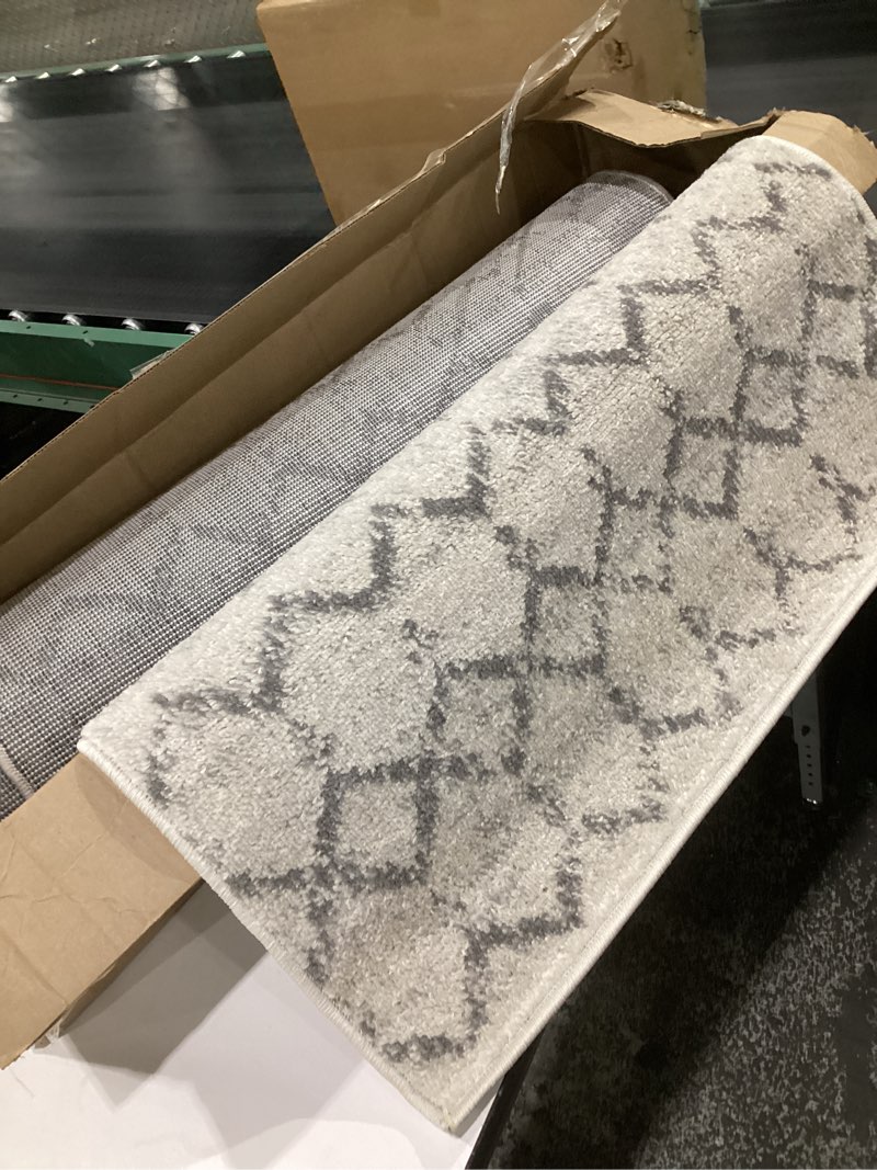 Condition photo showing Good Condition for jonathan y boho vintage diamond cream/gray runner rug 2x14 ft, moroccan hype for living room, bedroom, kitchen, office, easy-cleaning, high traffic, pet-friendly, non-shedding (moh101b-214) cream/gray 2'7" x 14' (runner)