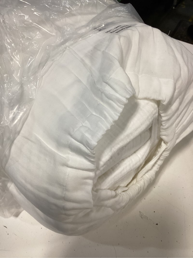 Condition photo showing Good Condition for organic cotton gauze duvet cover white king