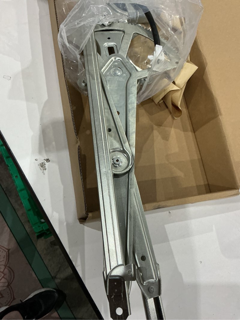 Condition photo showing Good Condition for jc whitney window regulator compatible with toyota tundra 2004-2006, toyota sequoia 2001-2007 front, driver side jrt46290008