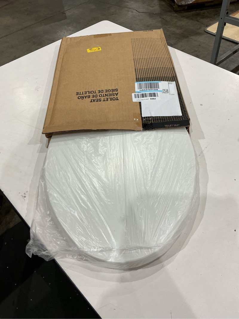 Condition photo showing Good Condition for bemis 170 000 toilet seat, elongated, plastic, white