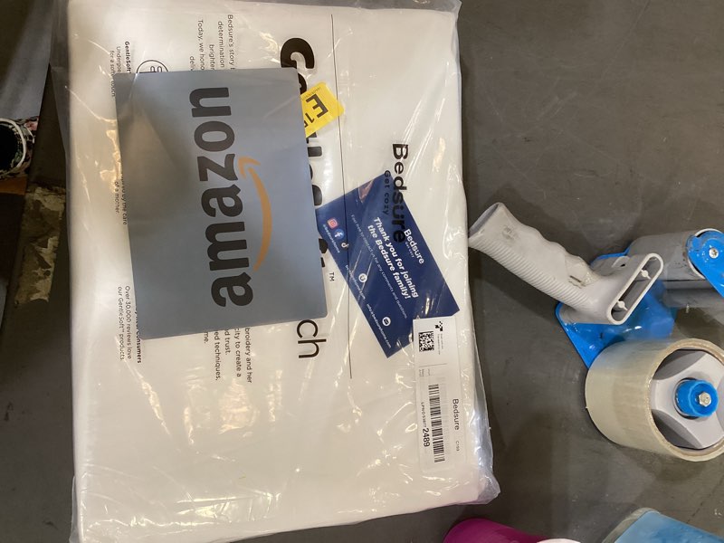 Condition photo showing New/Like New for bedsure queen sheet set, cooling sheets for queen size bed set, rayon derived from bamboo, purewoven, breathable & soft, deep pocket up to 16 inches, hotel luxury silky bedding for hot sleepers, white 02 - white queen