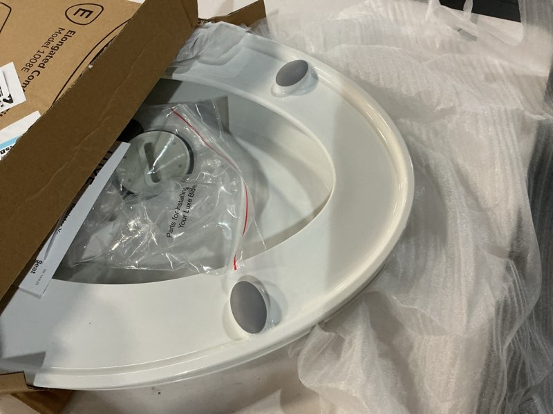 Condition photo showing Good Condition for luxe ts1008e elongated comfort fit toilet seat with slow close, quick release hinges, and non-slip bumpers (white)