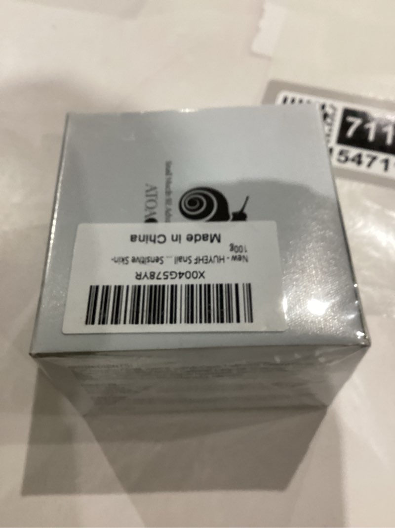 Condition photo showing New/Like New for Snail Mucin Moisturizer 92% Repair Cream, Face Moisturizer Hydrating Snail Mucin Serum Cream with Collagen Anti Aging, Firming Skin, Reduce Fine Lines for Repair Face Dry, Pimples, Sensitive Skin