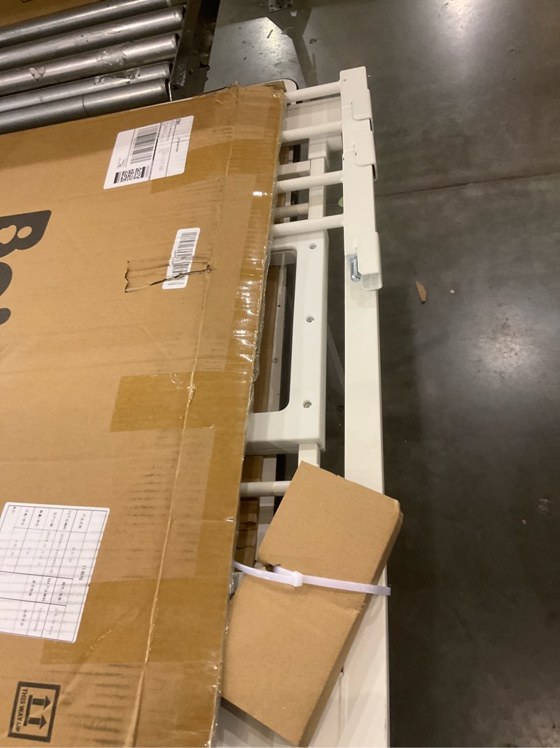Condition photo showing Good Condition for Babelio Baby Gate with Adjustable Cat Door,29-43" Auto Close Durable Pet door for Stairs,Doorways and House,Pressure Mounted,Easy Install,Effortless Walk Thru,White