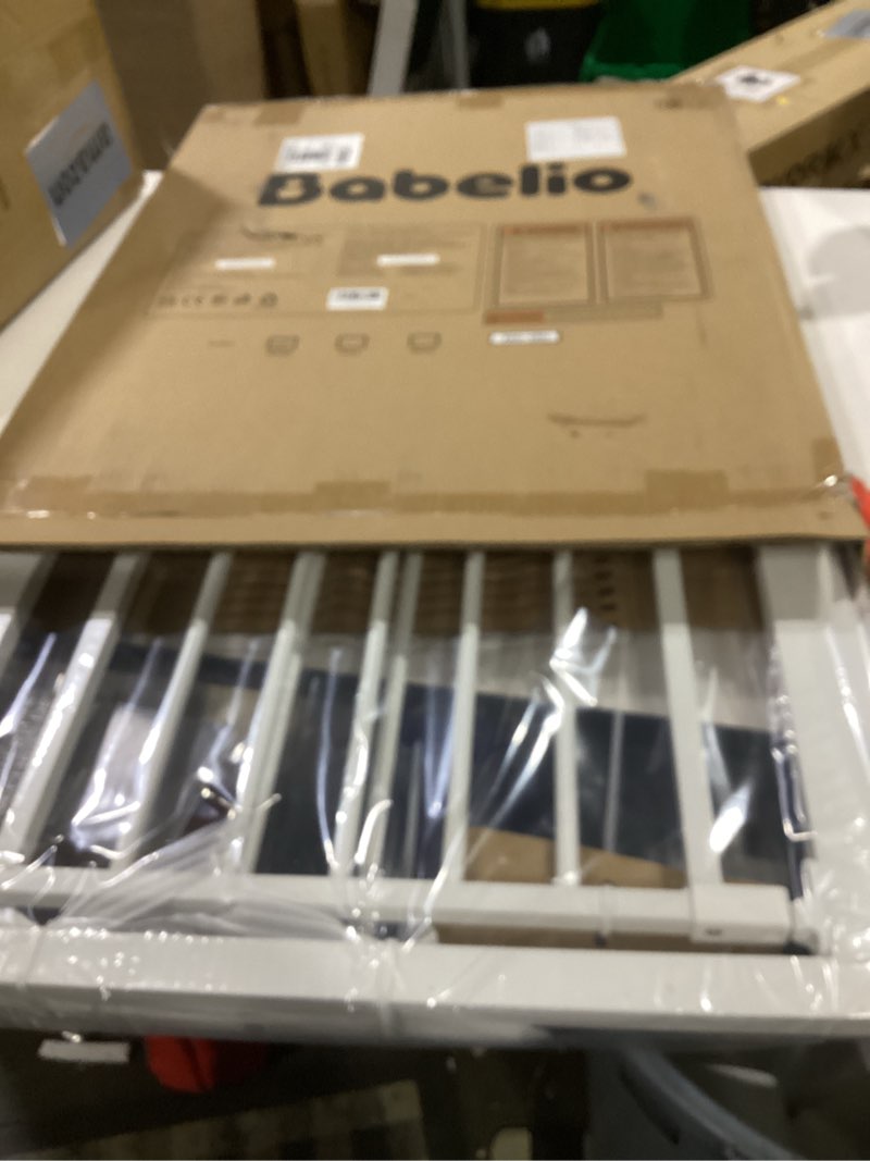 Condition photo showing Good Condition for babelio safety gate door fits for stairs, narrow and wide doorways with auto close, easy install, no drilling, pressure mounted for baby, child, pets, dog/puppy, 26''-40'', white white 30"tall 26"-40" wide
