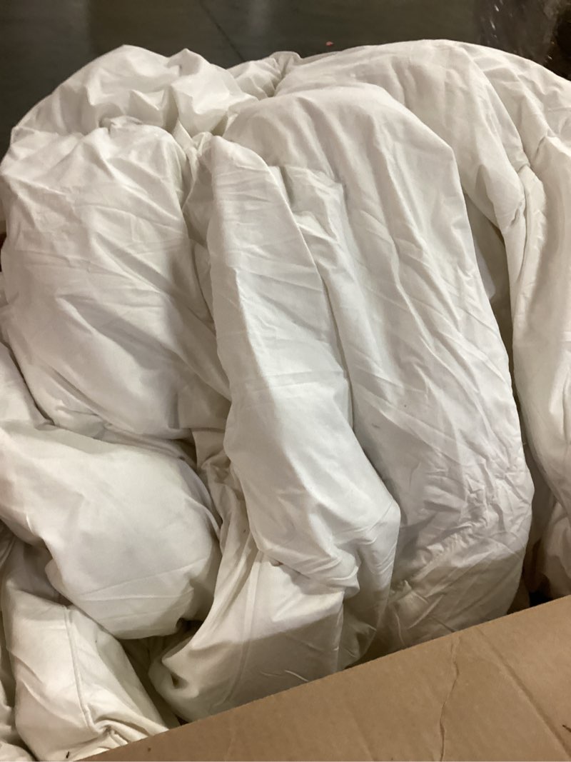 Condition photo showing As Is for Serta Goose Feather Down Fiber Cotton Comforter Queen Size - 100% Cotton Duvet Insert - Hotel Luxury Hypoallergenic Bedding Comforter All Season Medium Warmth 90 x 90 Inch White Full/Queen All Season