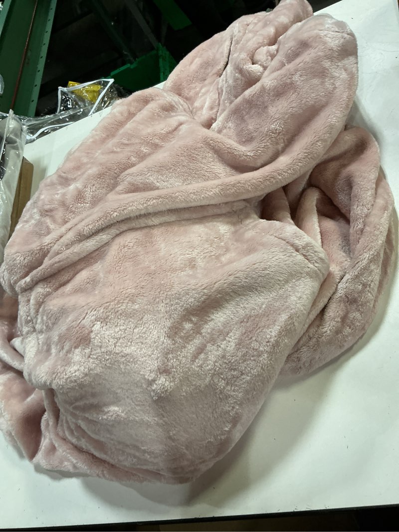 Condition photo showing Good Condition for Waitu Wearable Blanket Sweatshirt Gifts for Women and Men, Super Warm and Cozy Giant Blanket Hoodie, Thick Flannel Blanket with Sleeves and Giant Pocket - Pink Pink Adult