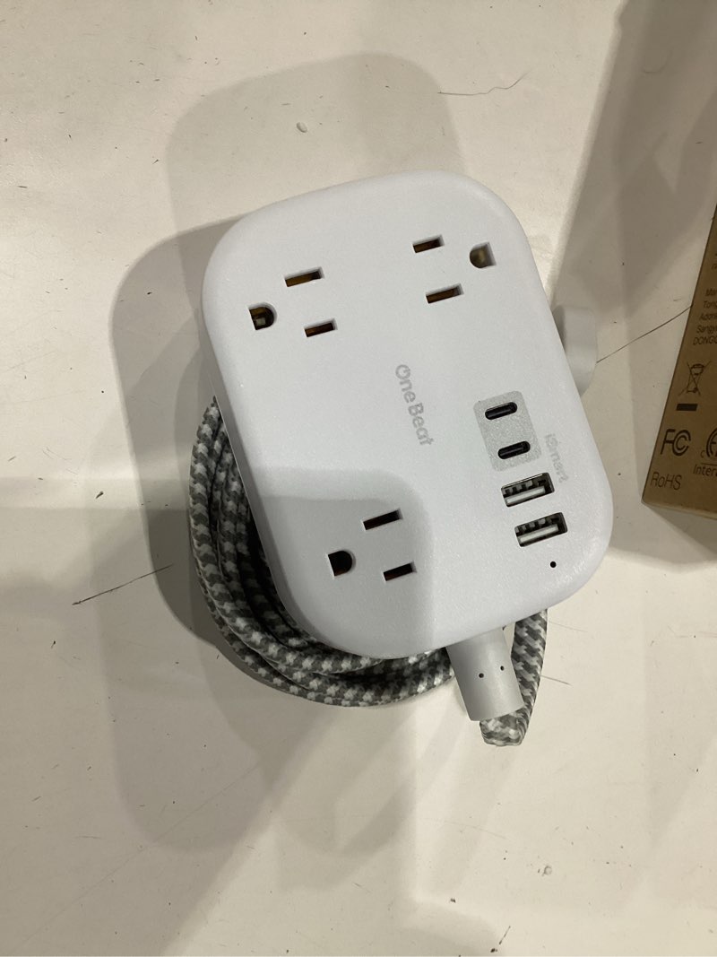 Condition photo showing New/Like New for cruise essentials 2026,one beat travel power strip with usb c,flat plug extension cord with 3 outlets 4 usb ports(2 usb c),6 ft desk wall outlet extender,non surge protector for cruise,dorm room,etl 6 ft white