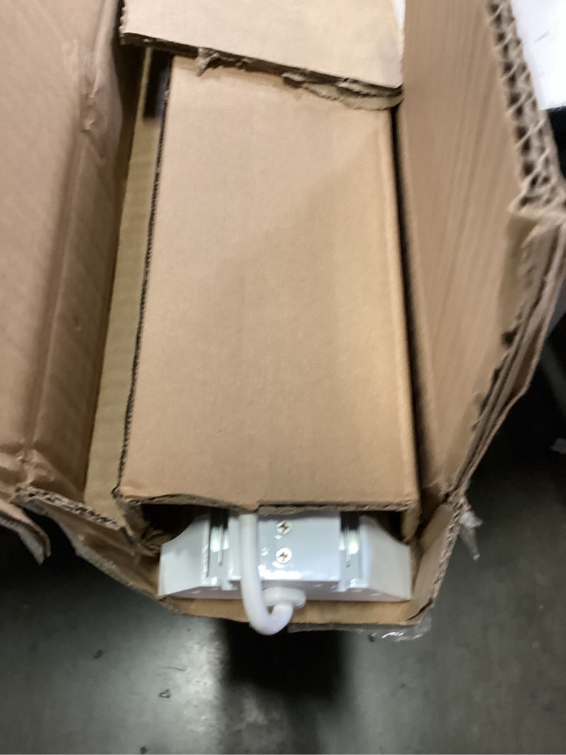 Condition photo showing Good Condition for barrina tx72 4ft grow light for indoor plants, 72w (500w equivalent), high ppfd, 5000k daylight full spectrum, grow lights for seed starting, vegetable, greenhouse with on/off switch, linkable, 1 pack