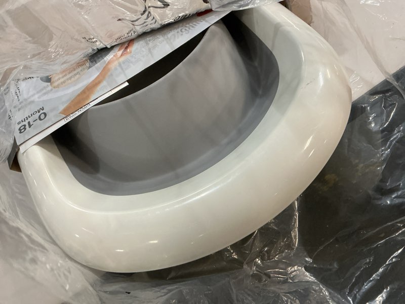 Condition photo showing Good Condition for mallify wipe-clean changing pad, waterproof & wipeable, soft & non-slip diaper adjustable safety belt, changing pad for dresser, changing table
