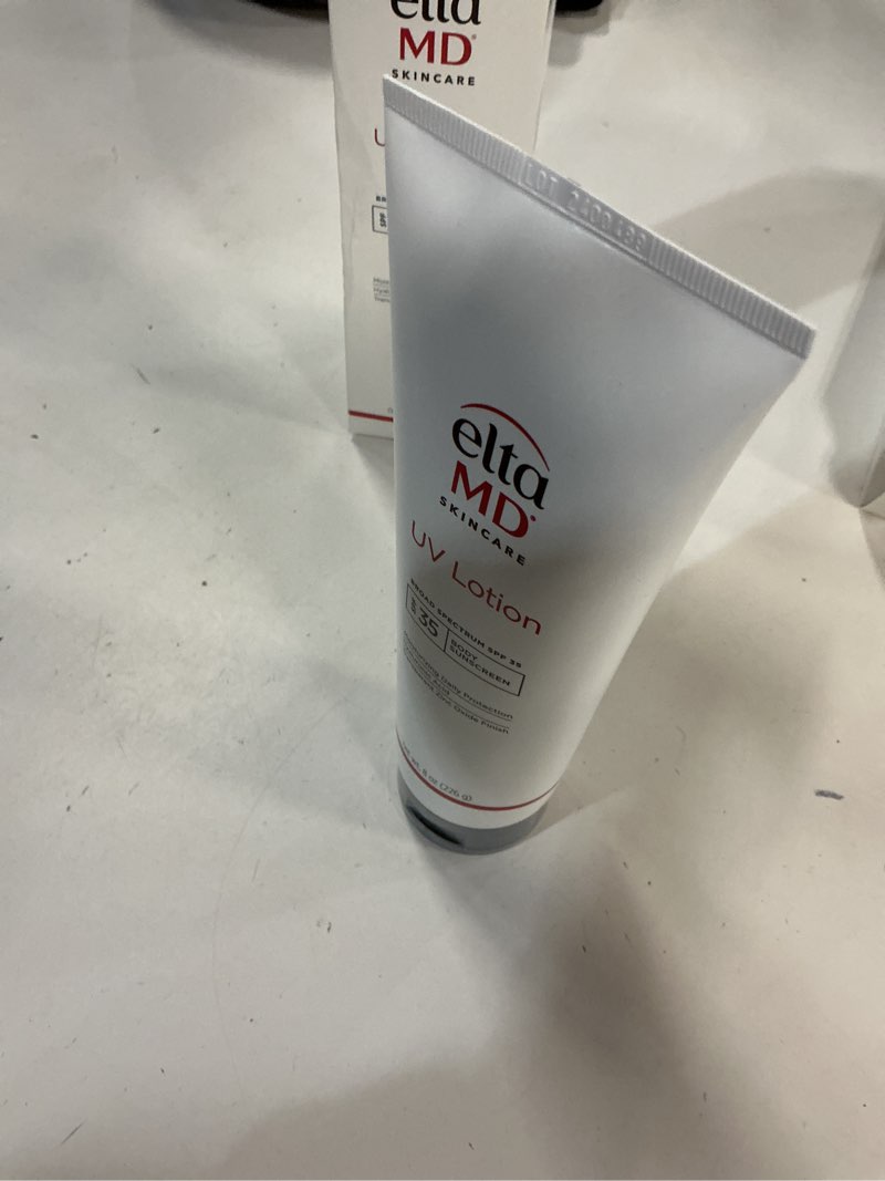 Condition photo showing New/Like New for EltaMD UV Lotion Body Sunscreen, SPF 30+ Sunscreen, Body Lotion with SPF Made with Zinc Oxide and Hyaluronic Acid, 8.0 oz Pump 8 Ounce (Pack of 1)