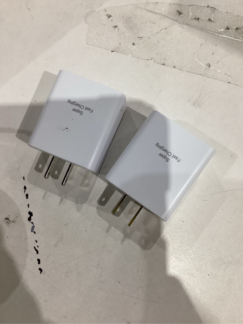 Condition photo showing As Is for 40W for iPhone 17 16 15 USB C Charger Block, 2Pack Dual USBC Fast Charging Brick Type C Power Plug Cube for iPhone 17 Air/Pro/Pro Max/16 15 14 Plus/Pro Max for iPad for Samsung White