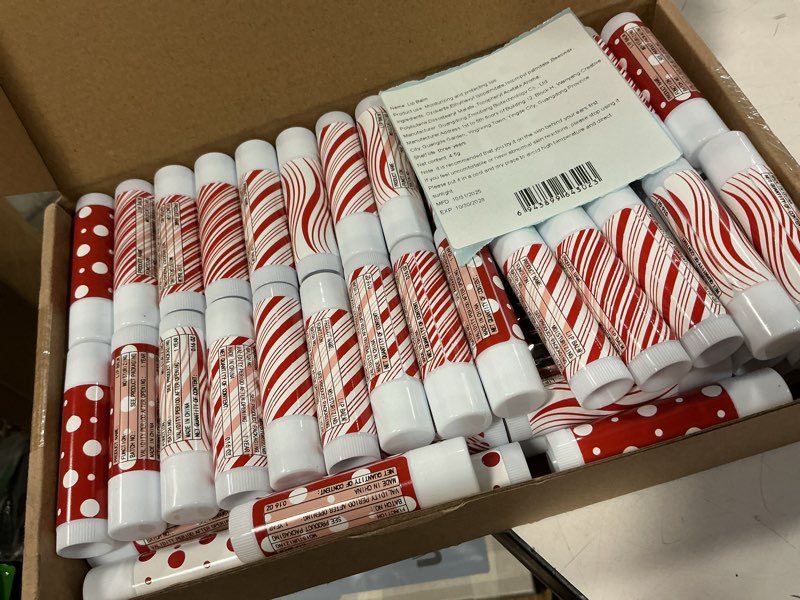 Condition photo showing Good Condition for 50 Set 25 Set Lip Balm with Lipstick Holder Bulk Holiday Flavor Lip Balm Keychain Balms Bulk Peppermint Cane Scented Keychain Gift for Women (Xmas Color) Xmas color 50