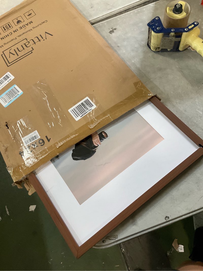 https://lotting-media.assets.bidfta.com/lotting_4c1fb634-b256-48fe-82c6-0c50b8eae6e6