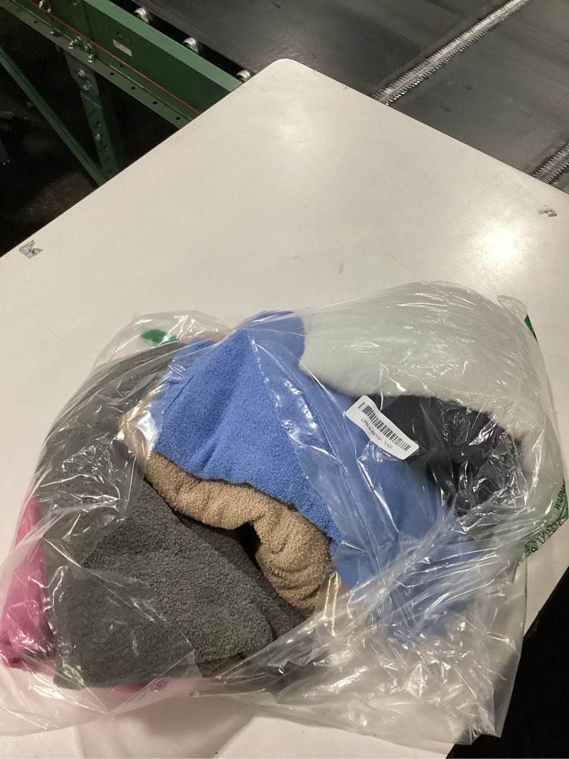 Condition photo showing Good Condition for 6 Pack Bath Towels Set (27 x 54 Inches) 100% Ring Spun Cotton, Super Soft Lightweight, Quick Dry & Highly Absorbent Towels for Bathroom, Hotel & Spa (Spectrum, Pack of 6 (27''x54''))