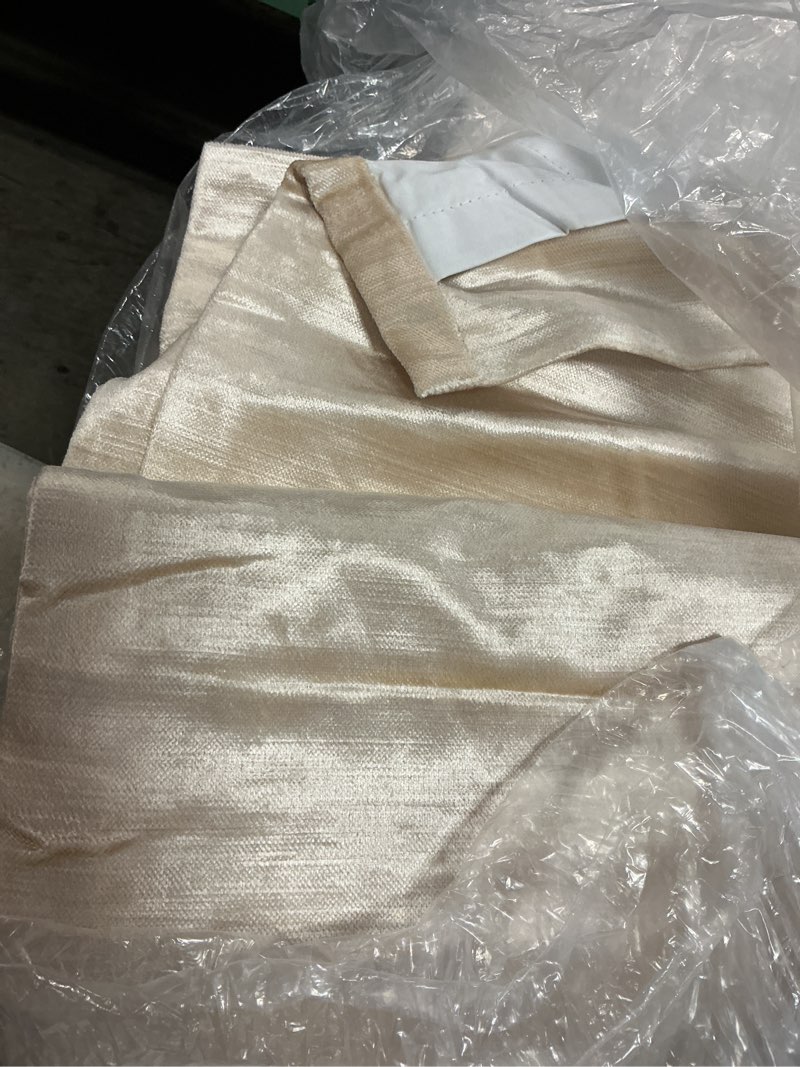 Condition photo showing Good Condition for luster velvet room darkening curtain - single panel (48x96in)