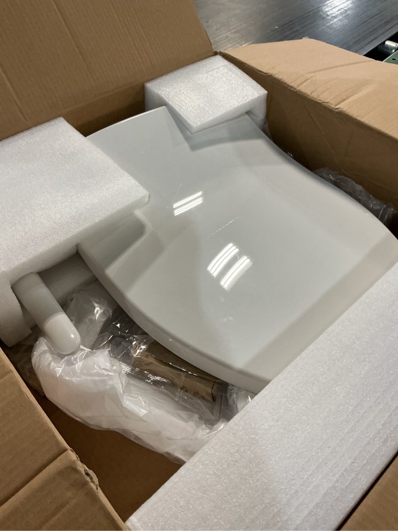 Condition photo showing Good Condition for kohler purewash m250 manual elongated bidet toilet seat, white, quiet-close lid prevents slamming, cool water, easy installation with quick-release hinges, adjustable spray position & pressure white elongated