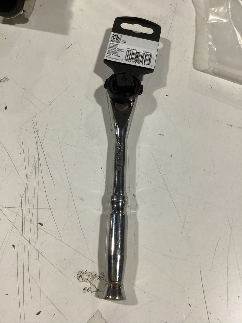 Condition photo showing Good Condition for kobalt 90-tooth 3/8-in drive full polish handle ratchet