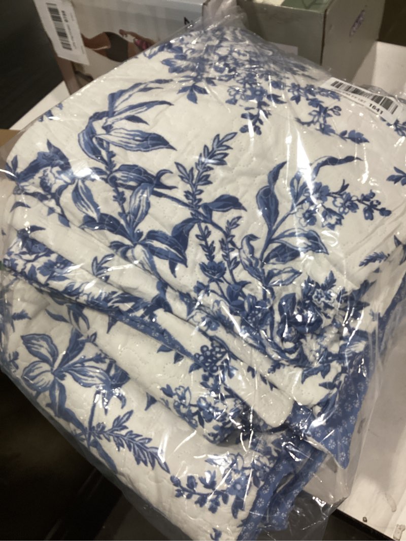 Condition photo showing Good Condition for Laura Ashley Quilt Set Reversible Cotton Bedding with Matching Sham, Lightweight Home Decor for All Seasons, Twin, Bedford Delft Blue, 3 Count King Bedford Delft Blue