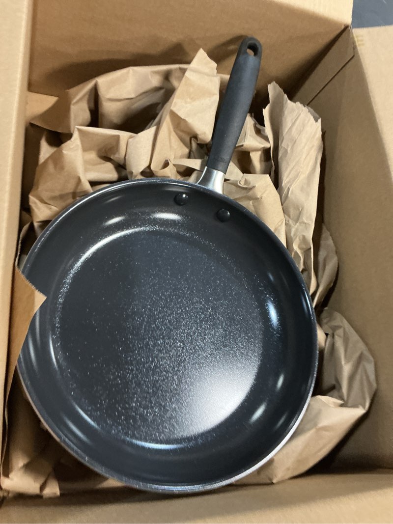 Condition photo showing Good Condition for oxo 10” non-stick every day frying pan, bpa-free comfort grip silicone handle, dishwasher & oven safe, pfas-free ceramic skillet, black