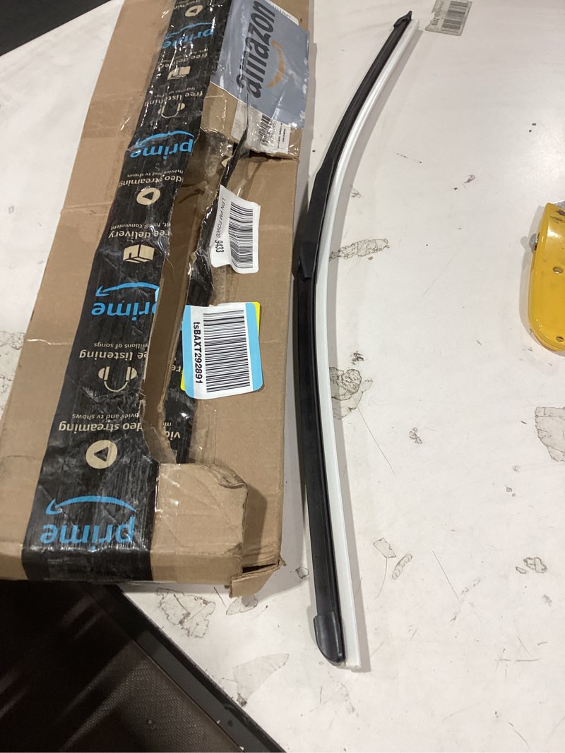 T- 3802BOSCH Clear Advantage 26CA All-Weather Performance Beam Wiper Blade - 26\\\" (Single) 26CA (26\\\")similiar product not like stock photo or description