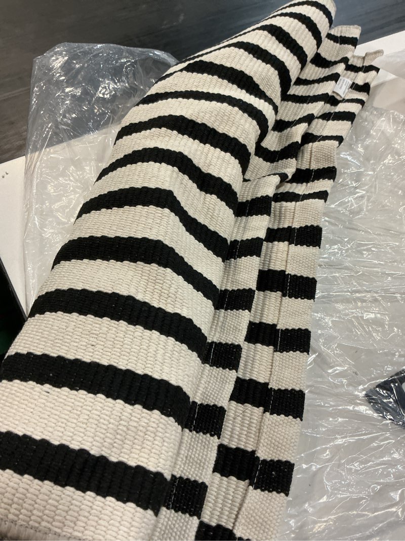 Condition photo showing Good Condition for leevan black and white striped outdoor rug runner 2x4.3 layering doormat farmhouse front porch rug cotton woven washable throw carpet for hallway/front steps/bathroom/kitchen/home entrance black and white 2' x 4'3" (rectangular)