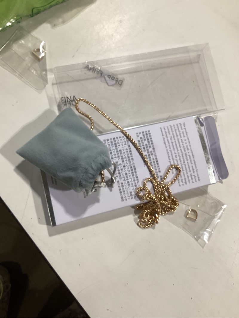 Condition photo showing Good Condition for metal phone chain, crossbody detachable phone lanyard with 2* tether tabs for iphone and smartphones (gold,long) gold long