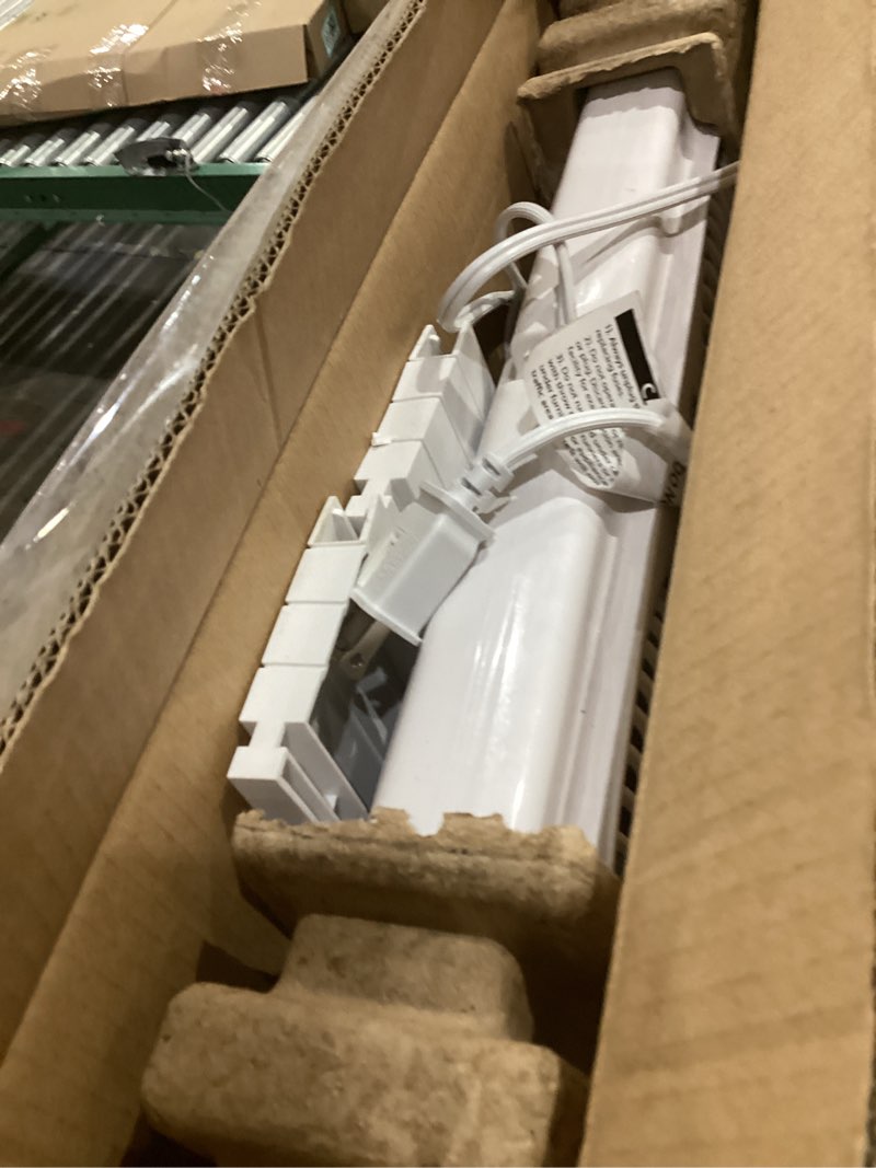 Condition photo showing New/Like New for shinic 9" Twin Window Fan with 180°+90° Rotatable Fans, 2-Speeds, Vertical Window Fan with Rigid & Accordion Expanders, Width Adjustable (21.65" to 33.27"), Ideal for Home, Kitchen, Bedroom, Office