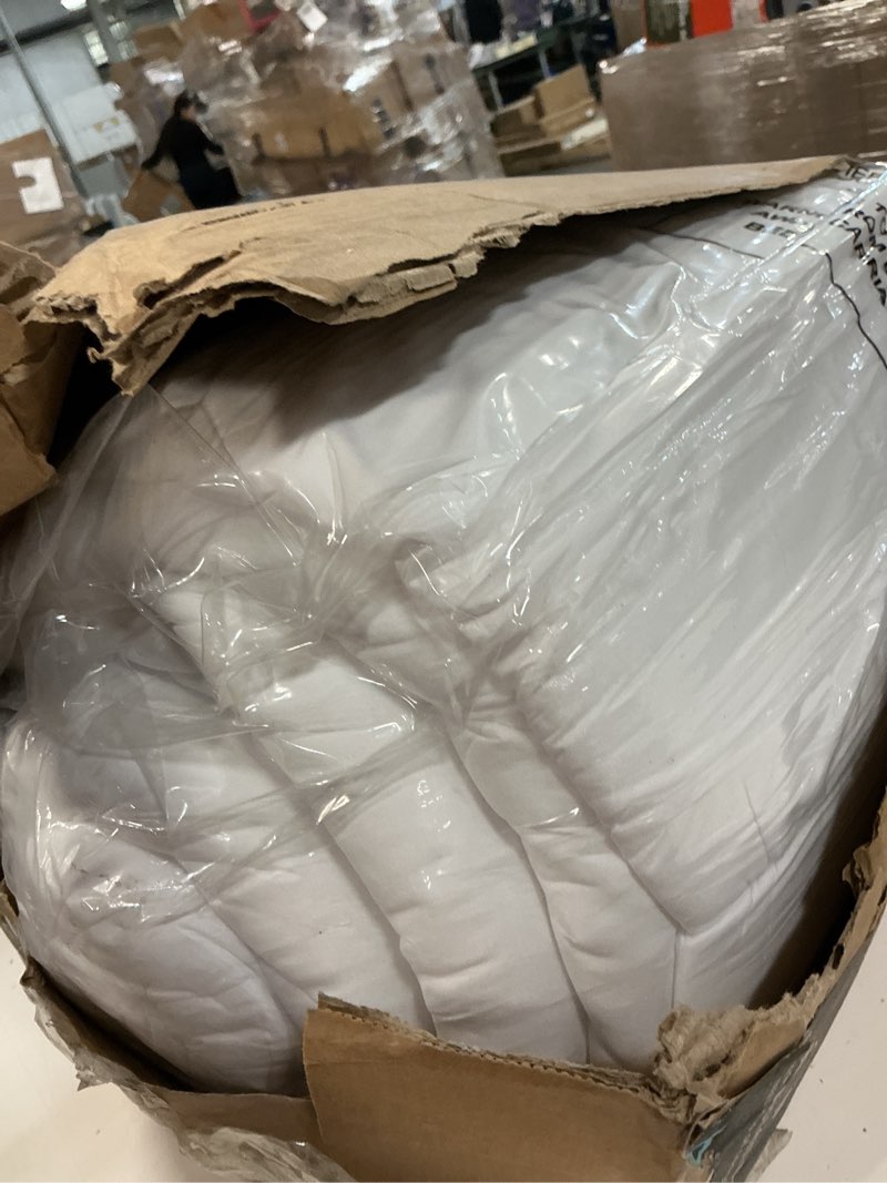 Condition photo showing Good Condition for elemuse king mattress topper for back pain, extra thick mattress pad cover, plush soft pillowtop with elastic deep pocket, overfilled down alternative filling white king