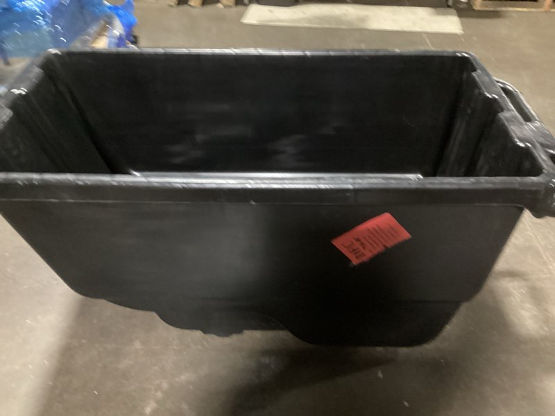 https://lotting-media.assets.bidfta.com/lotting_4c5af0de-2eca-45bd-9d23-acd1307f741e