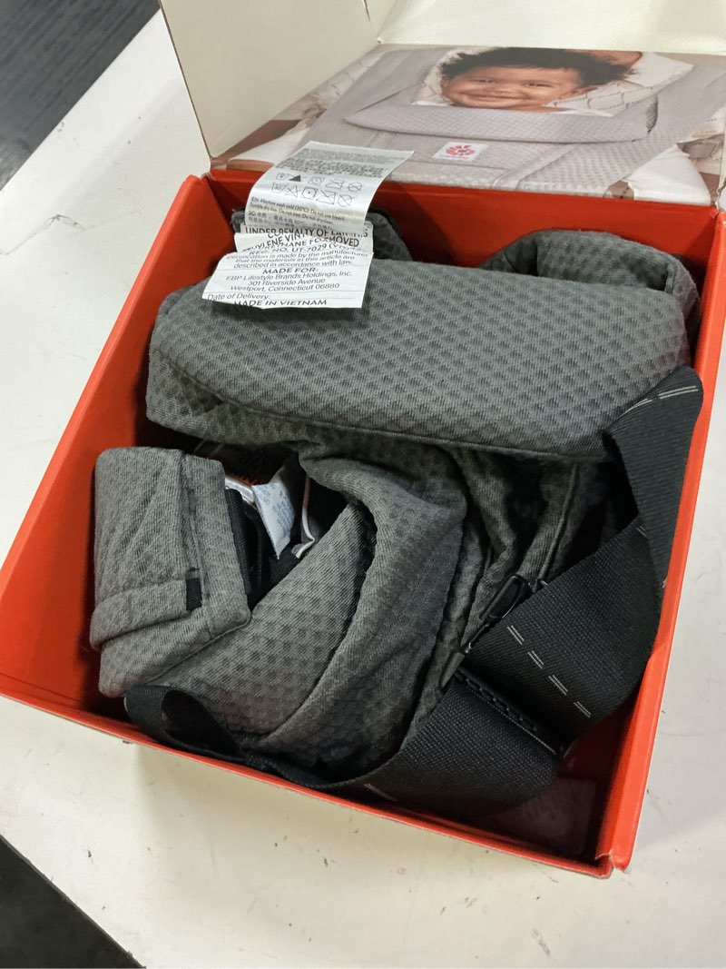 Condition photo showing New/Like New for ergobaby omni deluxe baby carrier newborn to toddler - breathable baby carriers for summer - all-position carrier with enhanced lumbar support & airflow (7-45 pounds), mesh, graphite grey graphite grey mesh mesh