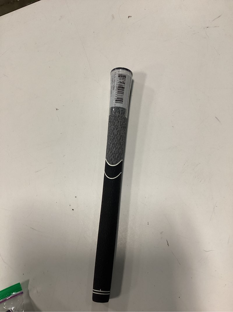 Condition photo showing Good Condition for lamkin golf- st+ 2 hybrid standard grip