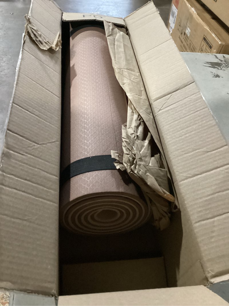 Condition photo showing Good Condition for amazon basics 1/4 inch thick tpe exercise yoga mat with carrying strap rose