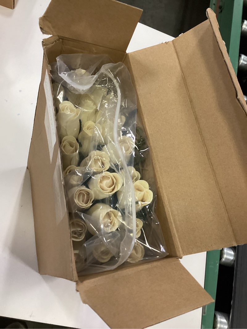 Condition photo showing New/Like New for Colingmill 50 Pcs Valentines Wooden Rose Flowers Bulk Realistic Ivory White Wood Flower Bouquet Craf