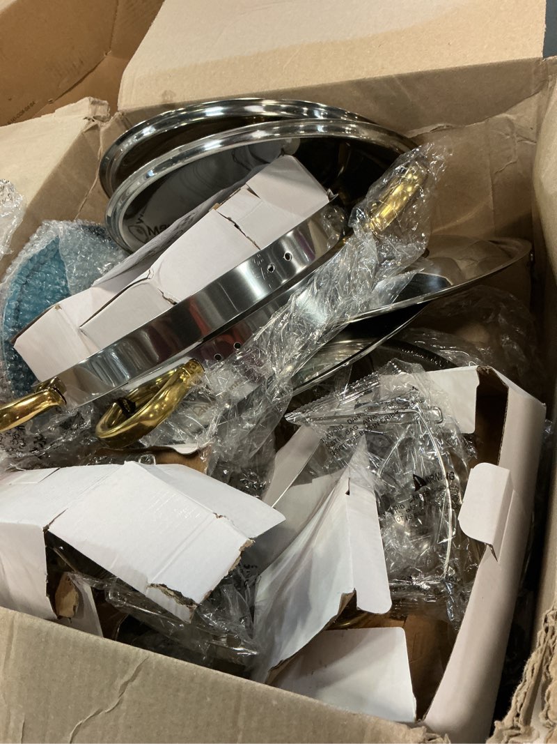 Condition photo showing As Is for WARMOUNTS Round Chafing Dishes for Buffet (5QT, 4 Pack), Gold Stainless Steel Chafers and Buffet Warmers Sets with Lid Holder, Rolled Rim Process, Stackable Design, for Catering, Parties, Weddings Half-Gold 4