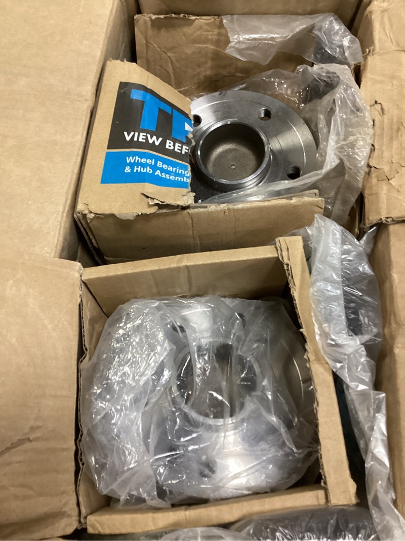 Condition photo showing Good Condition for TRQ 2 Piece Wheel Bearing & Hub Assembly Set Compatible with 2016-2018 Mercedes-Benz GLE350 2013-2015 ML350