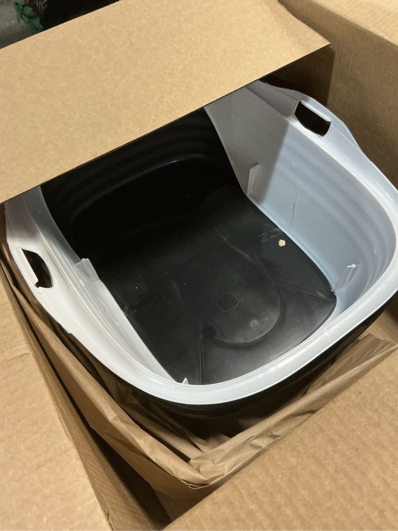 Condition photo showing Good Condition for arm & hammer rimmed cat litter box with high sides and microban, made in usa pearl white/ dark gray standard