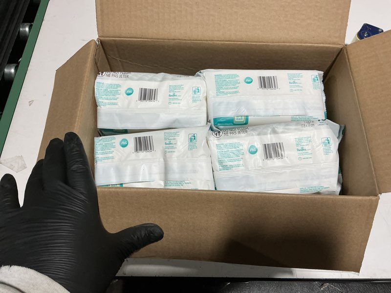 Condition photo showing New/Like New for Pampers Free & Gentle Baby Wipes - 936ct