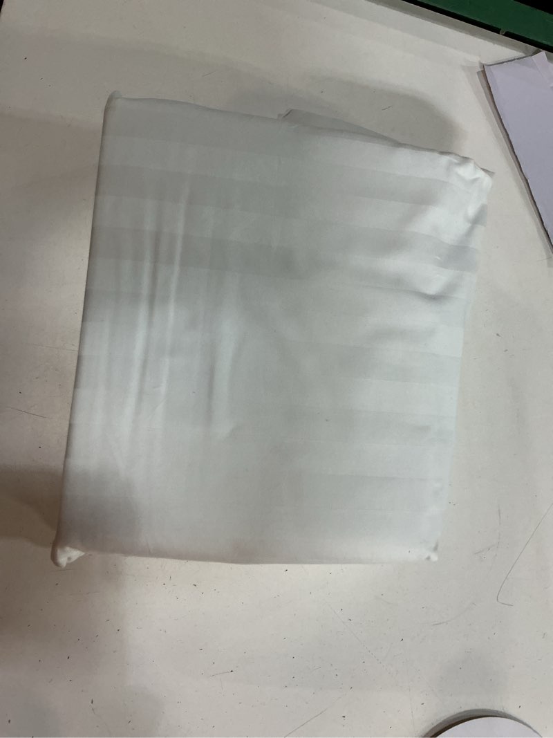 Condition photo showing Good Condition for (unknown size)3 piece hospital bed sheet set, 100% egyptian cotton 400 thread count, soft and comfy, standard size 36x80 inch with 6 inch deep pocket, white stripe standard 36x80x6\" drop white stripe