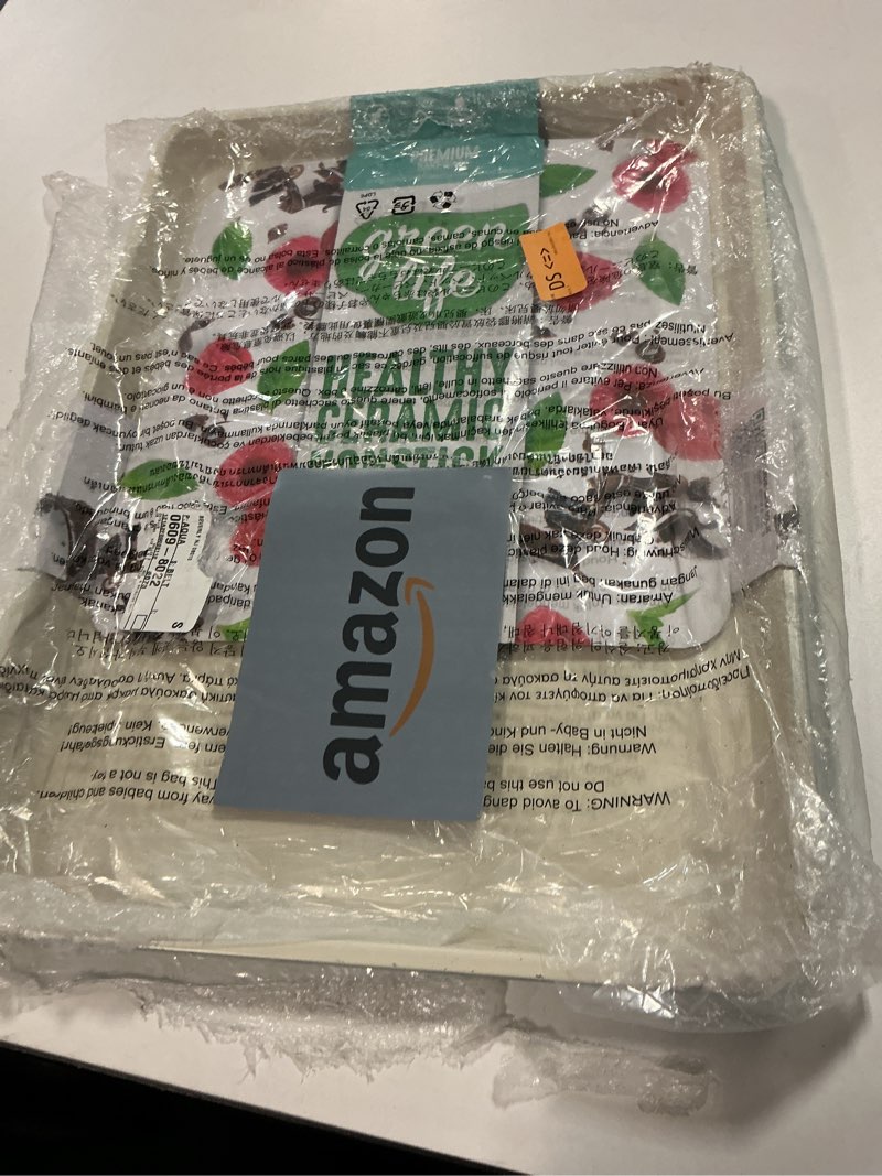 Condition photo showing New/Like New for GreenLife Bakeware 18” x 13” Half Cookie Sheet Baking Pan, Non-Toxic PFAS-Free Healthy Ceramic Nonstick, Oven Safe to 450°F, Easy Release, Even Heating, Easy Clean, Turquoise 18" x 13" Half Baking Sheet Turquoise