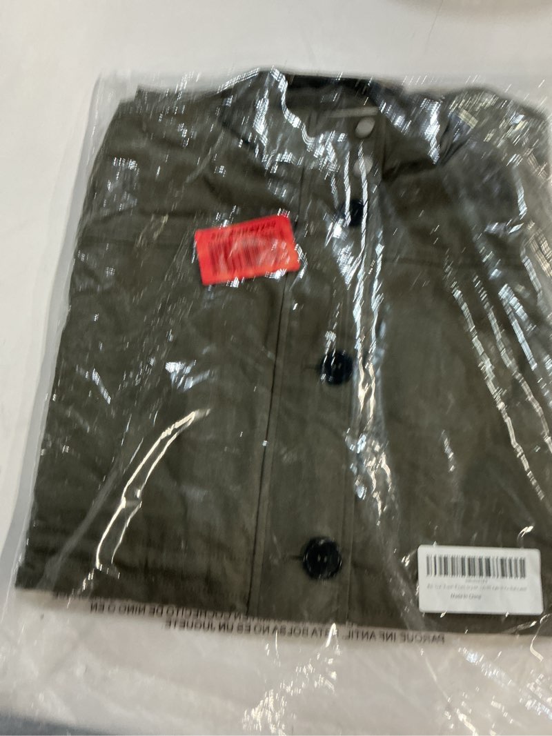 Condition photo showing New/Like New for women's plus szie jacket,button front closure, casual field style,keep warm handiness 2x green